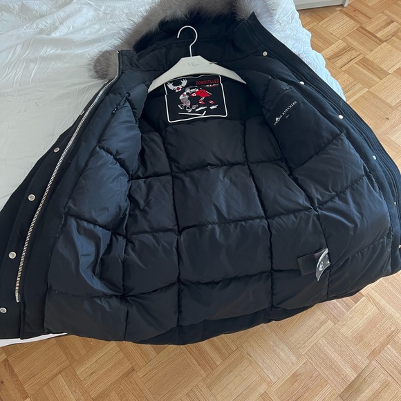 Moose Knuckles jacket-size xs - Picture 7 of 9